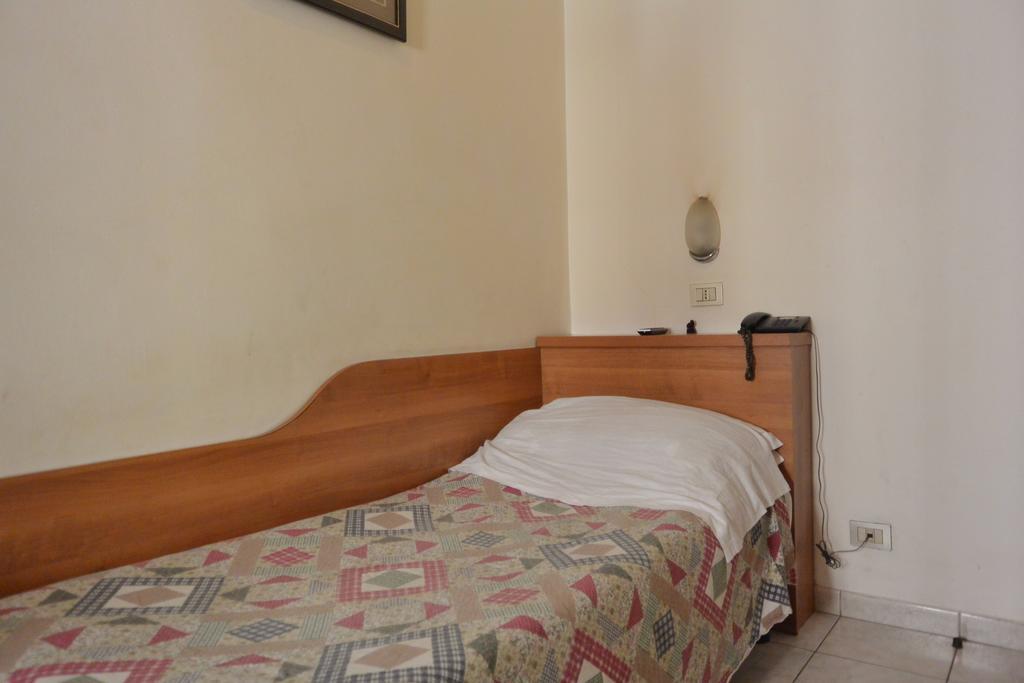 Hotel Oriente Milano Eksteriør bilde